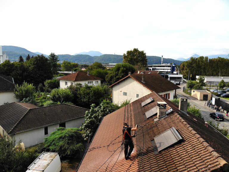 Démoussage toiture Isère