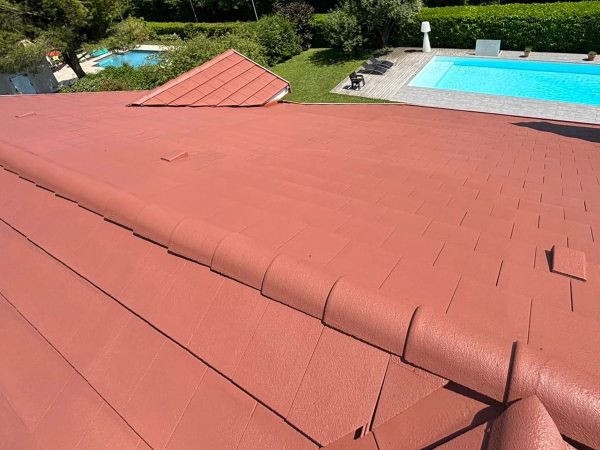 toiture piscines apres hydrofuge